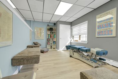 chiropractic office newtown square